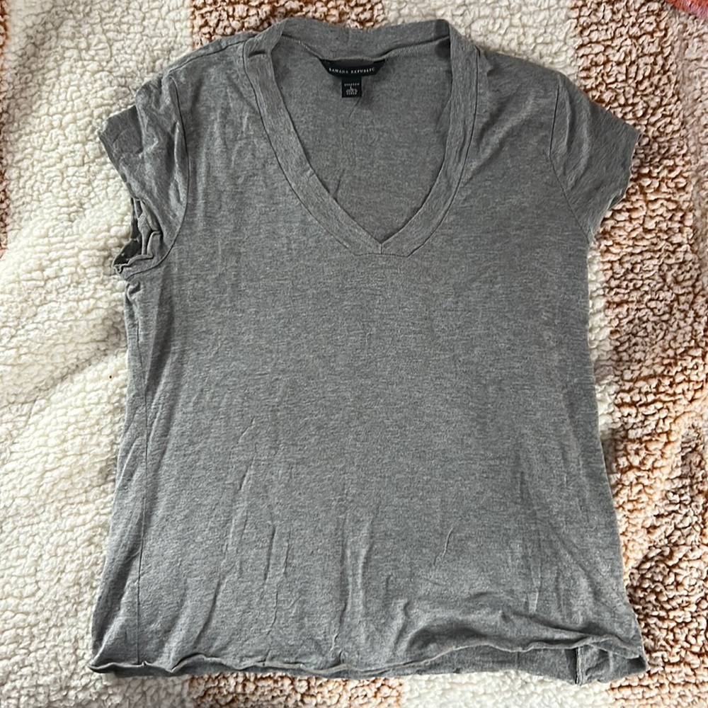Gray Banana Republic Women’s Tee